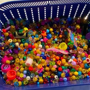 Rainbow,beads.1 pound all colors and lots of shapes!